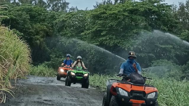 Mauritius Blue Bay Glass Bottom Boat Snorkeling + Natural Bridge 4WD 1-day tour[Pure Fun]