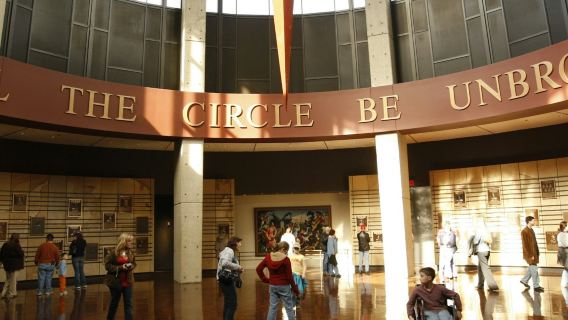 Country Music Hall of Fame & RCA Studio B Tour