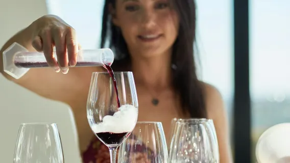The Blending Bench & d'Arry's Verandah -maistelumenu
