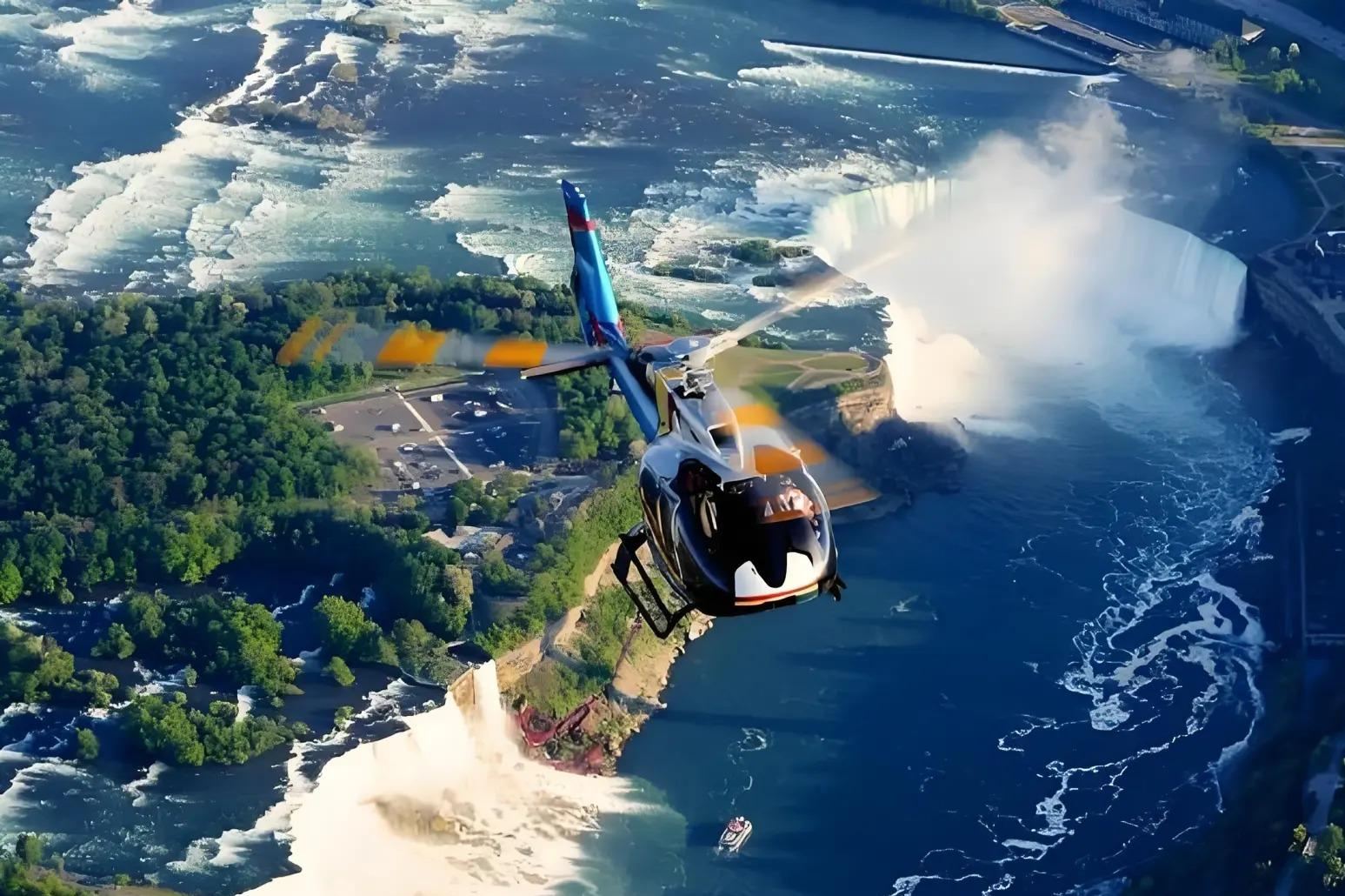 Tour in elicottero del Parco Nazionale dei Vulcani dell'Isola Grande delle Hawaii, USA