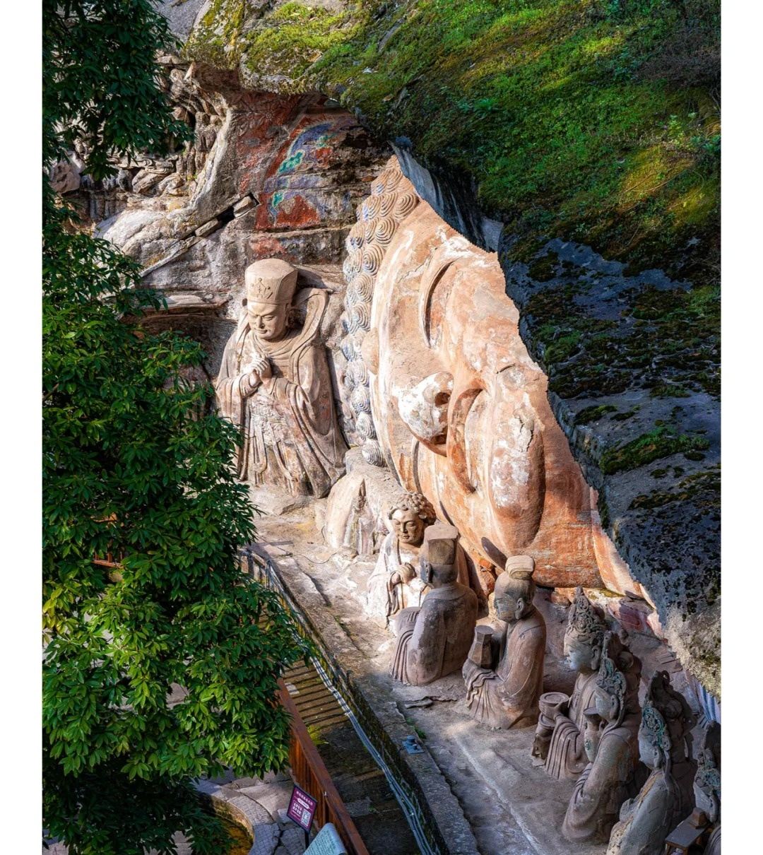 成都発-大足石刻プライベートツアー1日観光(黒神話悟空)&宝頂山&大足博物館-プロガイドサービス-送迎付き-入場料込み