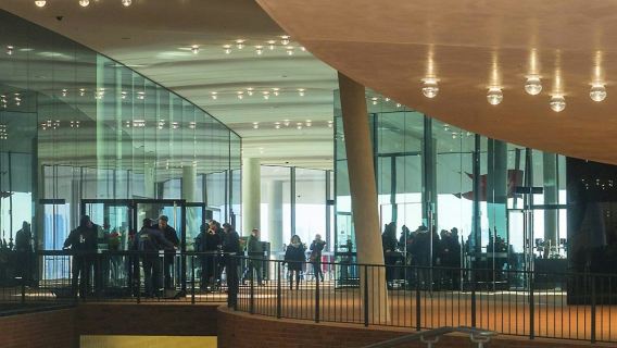 Geführte Tour durch die Elbphilharmonie Plaza mit Störtebeker Bier