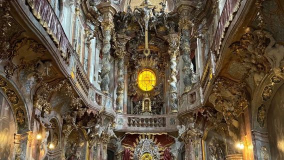 德國慕尼黑市區-慕尼黑王宮-聖母教堂-寧芬堡皇宮-包車-精選