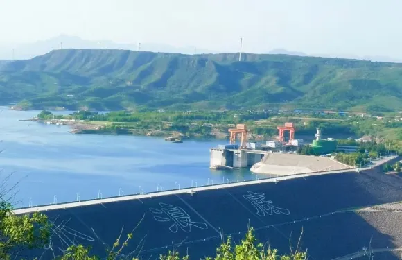 濟源市區包車來回｜黃河小浪底-水利樞紐景區-黃河三峽一日遊