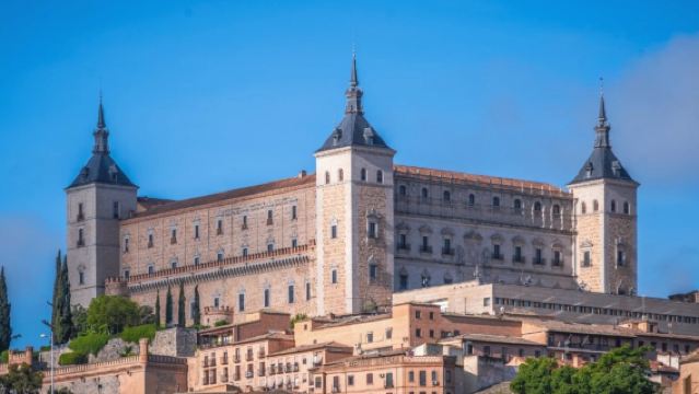 西班牙馬德里來回-托萊多-古城等可包車-精選
