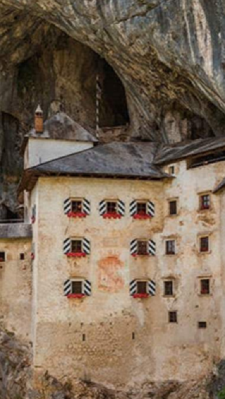 Tour from Ljubljana: Postojnska Caves & Predjama Castle