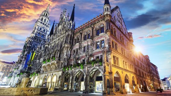 Berlepas dari Munich, Istana Neuschwanstein + Tasik Alps + Taman Inggeris (perjalanan boleh disesuaikan)
