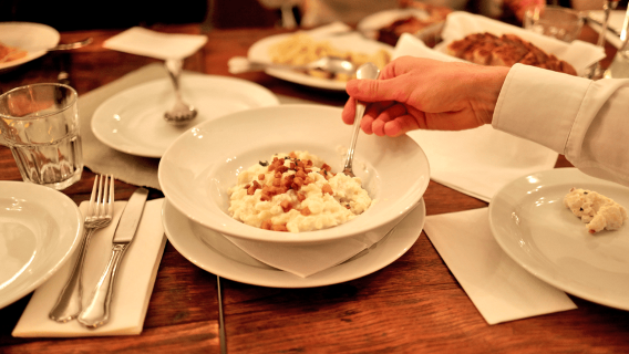 Bratislava: 5-Course Small-Group Food Tour with Local Guide