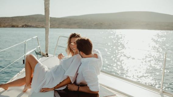 Agios Nikolaos: Mirabello Bay Sailing Cruise with Meal