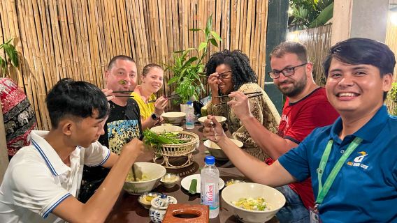 Tour de comida callejera en Siem Reap en tuk-tuk