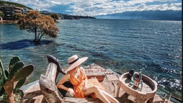 Lawatan Sehari Sewaan Peribadi Mengelilingi Tasik Erhai Dali [Pilihan Tarikan Sendiri + Satu Pesanan Satu Kumpulan + Perjalanan Boleh Disesuaikan]