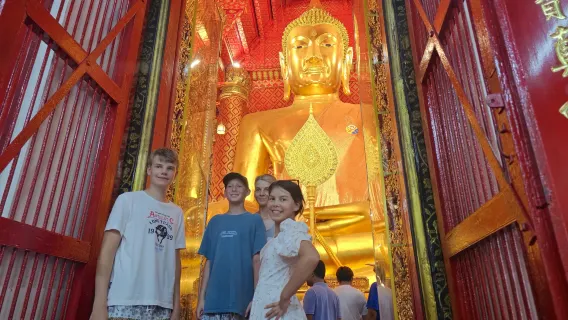 Ayutthaya: tour privado en barco de cola larga de 2 horas (con visita a 3 templos)