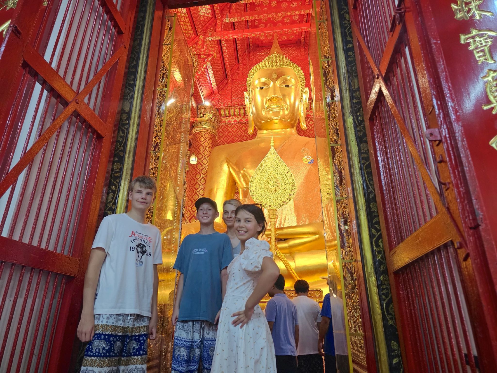 Ayutthaya: tour privado en barco de cola larga de 2 horas (con visita a 3 templos)