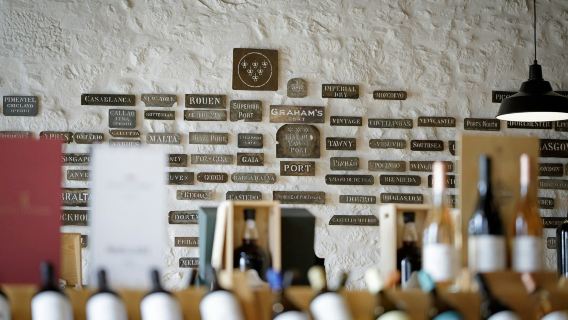 Graham's Port Lodge: Guided Tour & Tasting with Pairings