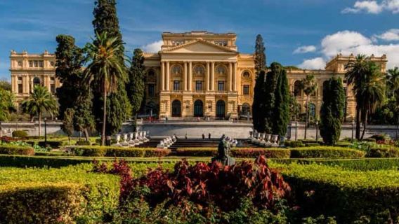 หน้าต่างสีของอาสนวิหารและไฟนีออนของ Paulista: ทัวร์ย้อนเวลาในเซาเปาโล ประเทศบราซิล พร้อมกำหนดการเดินทางที่ปรับเปลี่ยนได้