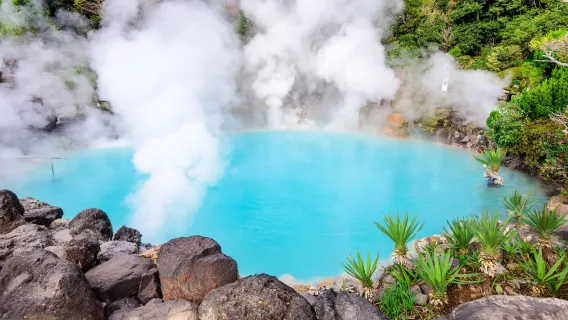 Beppu Hell Hot Springs × Yufuin Fairy Tale Town one-day tour | Nyoirinji Temple + Kinrin Lake | Departing from Fukuoka