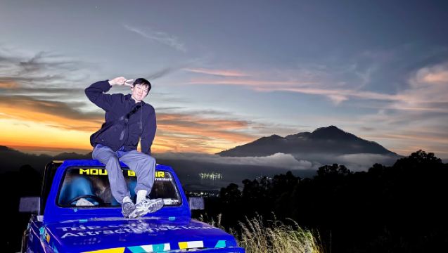 Mount Batur Jeep Sunrise, Akasa Cafe and Tegenungan Waterfall With Photographer