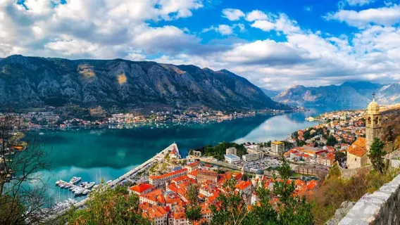 Lo mejor de Montenegro: Bahía de Kotor con paseo en barco (grupo pequeño)