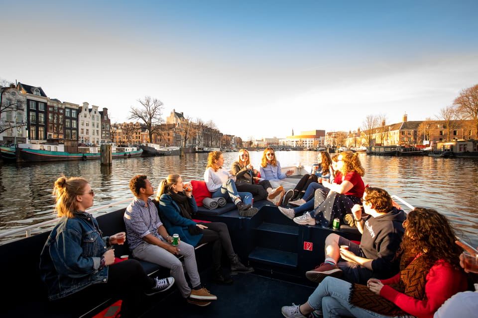 Amsterdam Small-Group Walking Tour with Canal Cruise