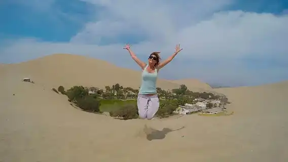 ลิมา: ทริปวันเดียวที่ปารากัสและฮัวกาชินา โอเอซิส พร้อมไวน์และเนินทราย