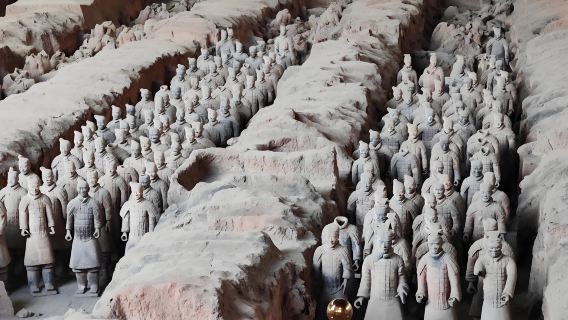 Xi'an Terracotta Army 1-Day Tour with Self-selected Attractions and Traditional Snacks