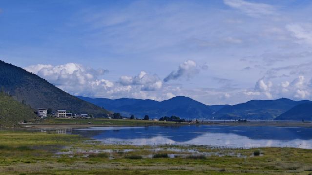 1-day private charter tour of Napahai + Shika Snow Mountain + Dukezong Ancient Town in Diqing, Yunnan with bilingual service in Chinese and English