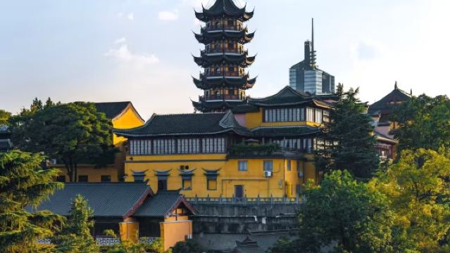 【南京雞鳴寺門票+導覽+送平安福】