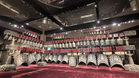 Wuhan Flughafen Transit-Tour / Layover-Tour / 5-stündige Tour durch das Hubei Provinzmuseum