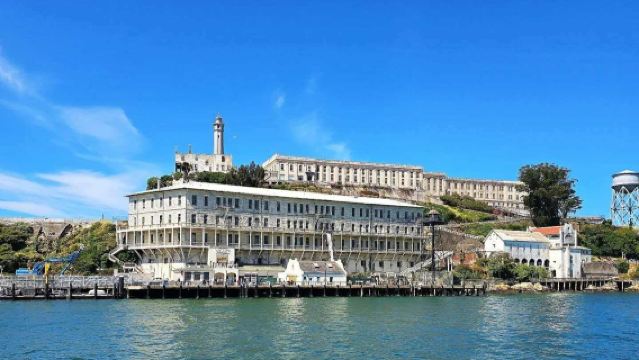 Lawatan sehari ke Jambatan Golden Gate, Pulau Alcatraz dan Twin Peaks di San Francisco, Amerika Syarikat