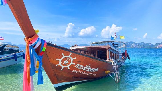 Краби: Однодневный тур на остров Хонг и лагуну с сноркелингом на лодке лонгтейл