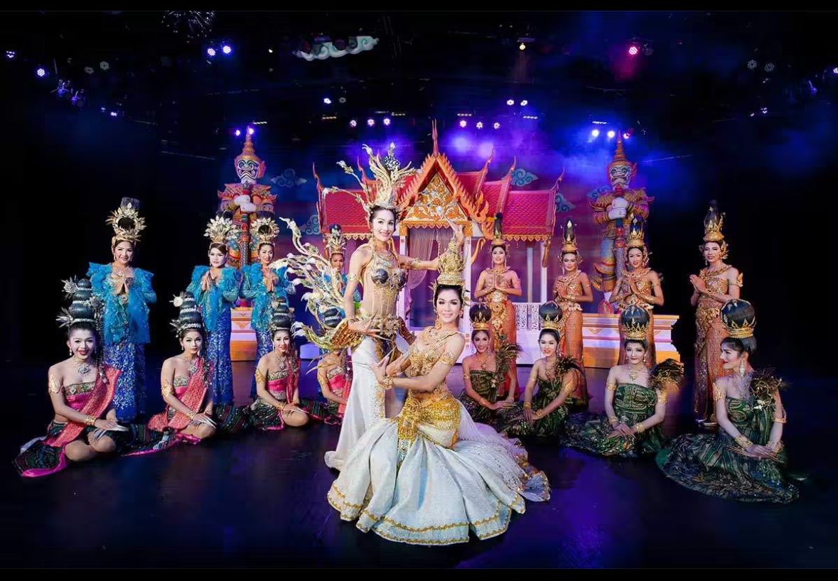 Spettacolo dei Ladyboy di Simon a Phuket [biglietto d'ingresso ufficiale|Passaggio rapido per posti VIP (file 1-3)