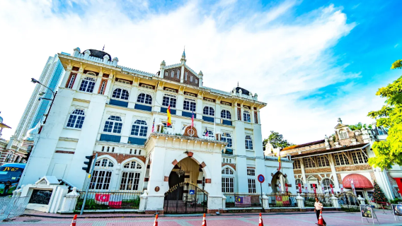 馬來西亞新山｜ 旅遊陪同翻譯｜ 展會陪同翻譯｜ 商務洽談｜ 接機｜ 地接（可私人定制）