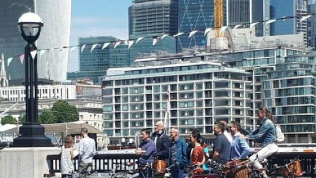 London: Tur Sepeda untuk Menjelajahi Tempat-Tempat Tersembunyi