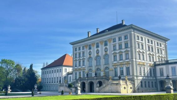 德國柏林來回奧拉寧堡宮-奧拉寧堡老城--萊尼茨湖-包車-精選