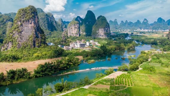 옥룡강(위룽강) 관광지 대나무 래프팅 & 인즈옌 일일투어 (구이린/양숴 출발)