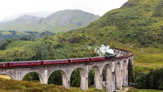 Trem a Vapor Jacobita + Viaduto de Glenfinnan + Mallaig + Passeio de um Dia pelo Lago Ness