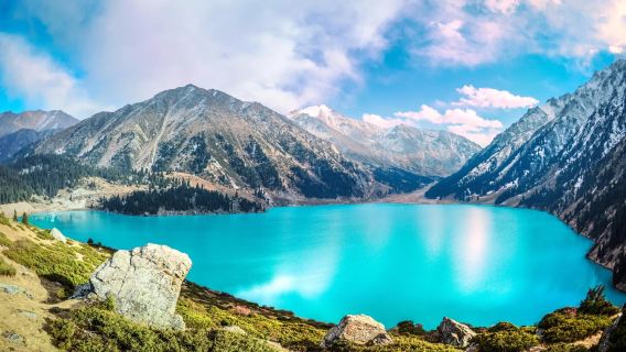 Tagesausflug ab Almaty, Kasachstan | Großer Almaty-See + Christi-Himmelfahrt-Kathedrale ※ individuell anpassbar