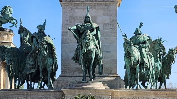 Hungary Budapest Dataran Pahlawan - Kolam Air Panas Széchenyi - Istana Vajdahunyad - sewaan peribadi - Pilihan Eksklusif