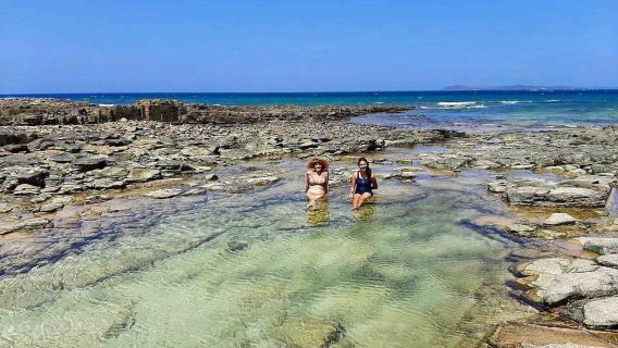 From Panama City: Beach Day Pass in Las Perlas Island Resort