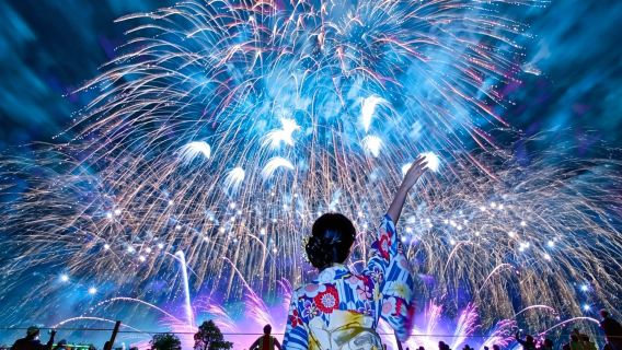 2026 edizione limitata pirotecnica, tour di un giorno al Parco di Nara + Santuario di Kashihara + spettacolo pirotecnico Manyo