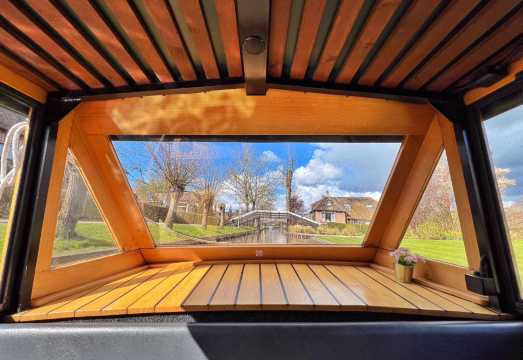 Amsterdam, Netherlands: Zaanse Schans Windmill Village and Giethoorn day tour with free boat transfer