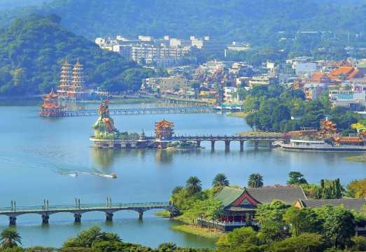 Kaohsiung private charter one-day tour: The Pier2 Art Center + Cijin Island + Love River (departing from Kaohsiung)