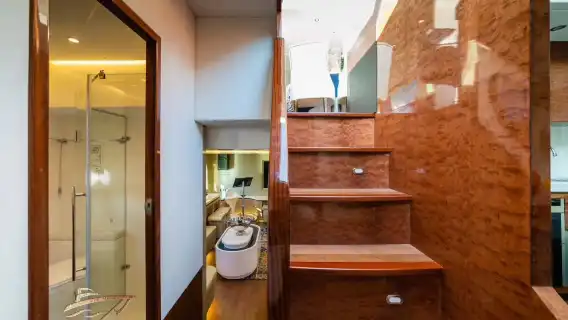 【上海遊艇】上海外灘浦江遊覽豪華高端商務遊艇包船租賃【私人訂製團建浪漫茶歇/晚宴私宴/飯後卡啦OK選項】