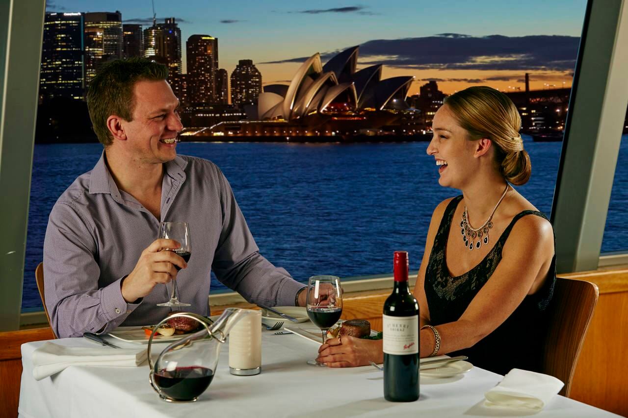 Crociera con cena di 6 portate a Sydney Harbour con Captain Cook