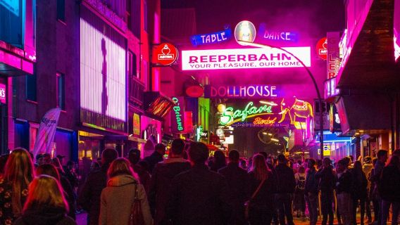 Hamburg: Geführte Tour durch die Reeperbahn + 1 Getränk