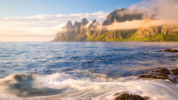 Excursion à la journée d'une journée sur la route panoramique nationale de Senja au départ de Tromsø, en petit groupe bilingue sélectionné