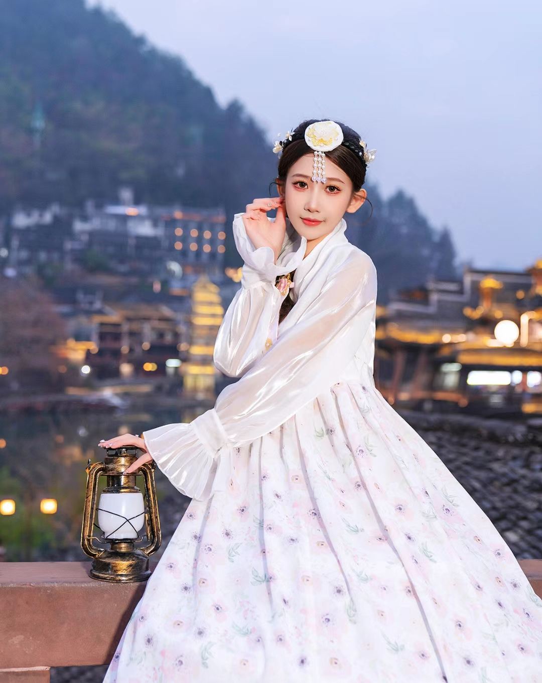 Trip Moments a Enshi[Autista, guida e fotografo per Trip Moments + mini film con riprese aeree + trucco e costumi + itinerario personalizzato + consegna di tutti gli scatti originali]