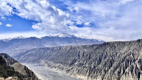 獨庫北韻：從烏魯木齊到獨山子大峽谷