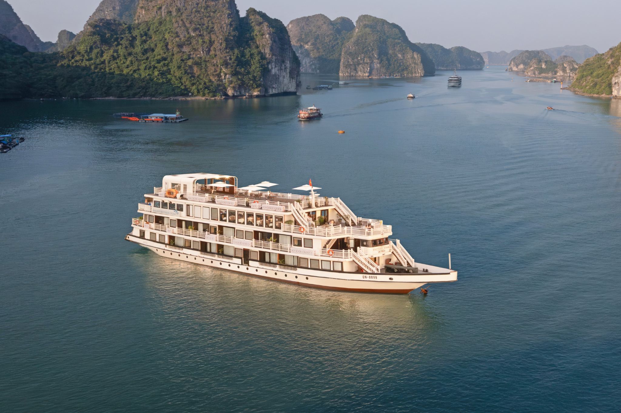 Halong Bay Overnight Trip with 5 Star Arcady Boutique Cruise, All inclusive