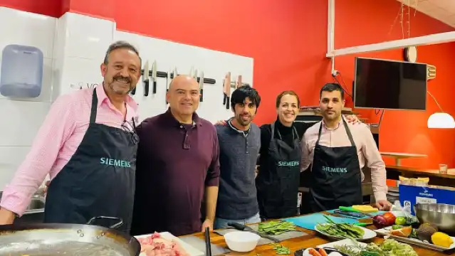 Valencia: Paella Workshop and Algiros Market Visit